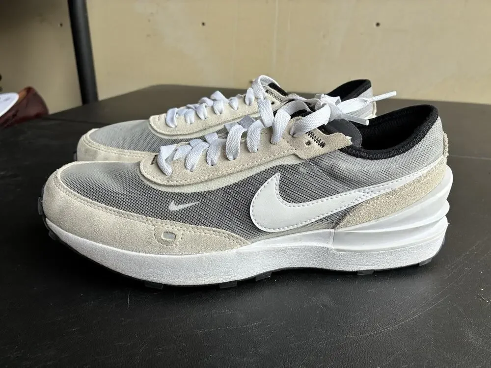 Nike Waffle One Summit White GS Boy Youth US Size 7y Super Clean DC0481-100